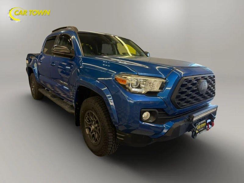 Vehicle photo 6