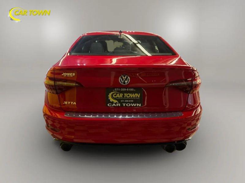 Vehicle photo 11