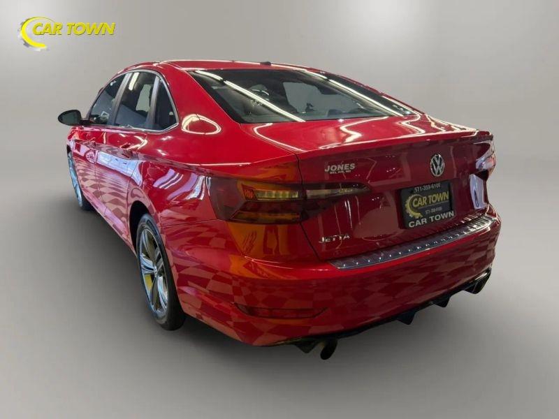 Vehicle photo 13