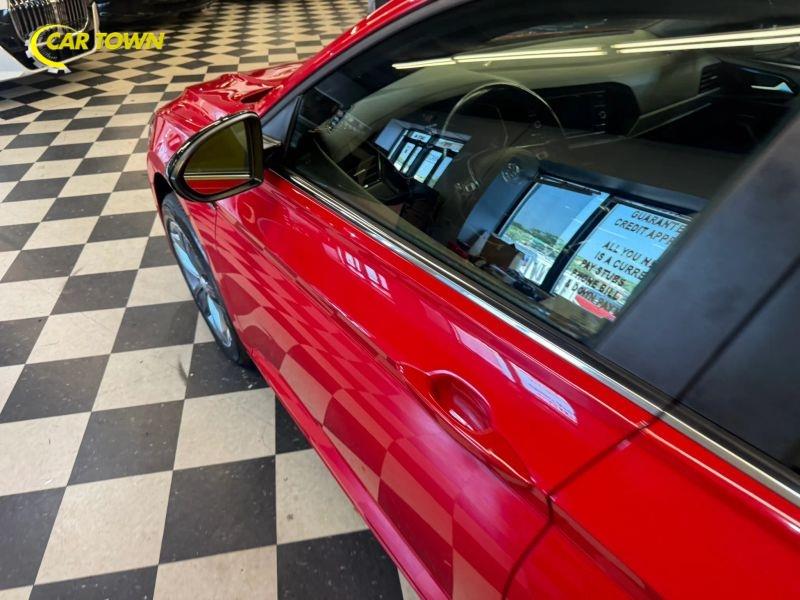 Vehicle photo 31