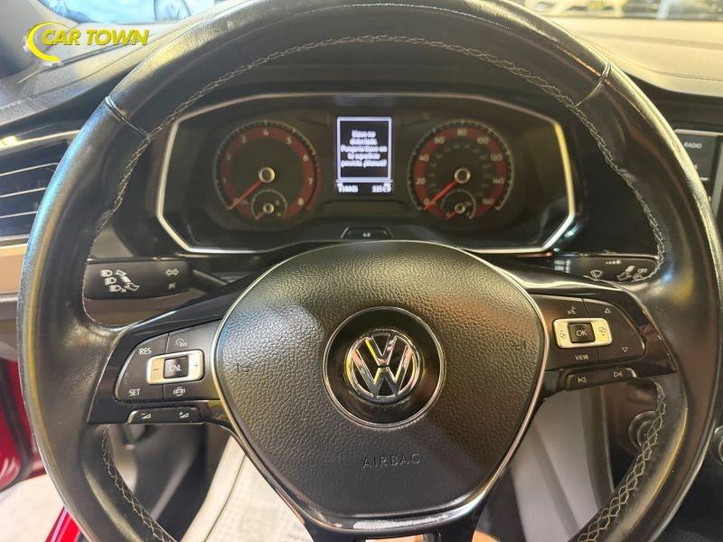 Vehicle photo 37