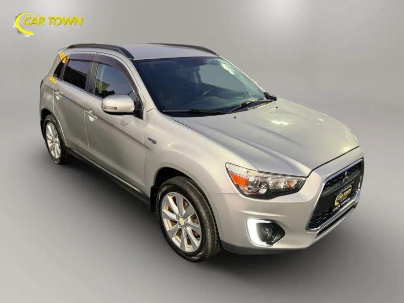 Vehicle photo 5