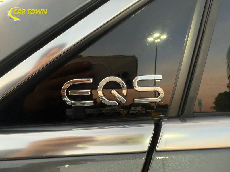Vehicle photo 16