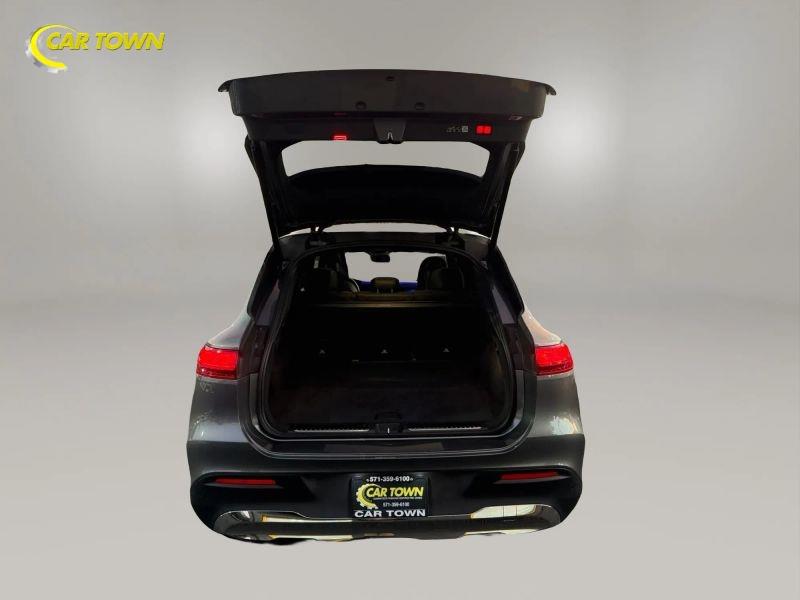 Vehicle photo 38