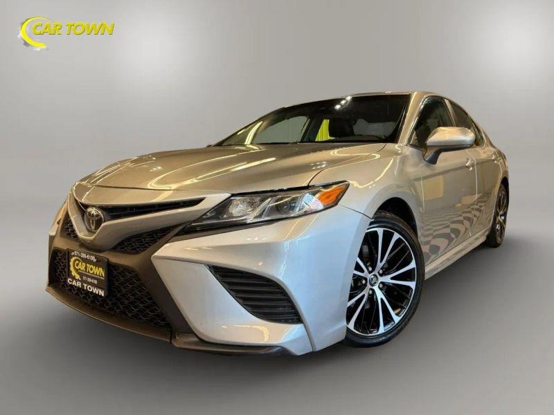 Vehicle photo 2