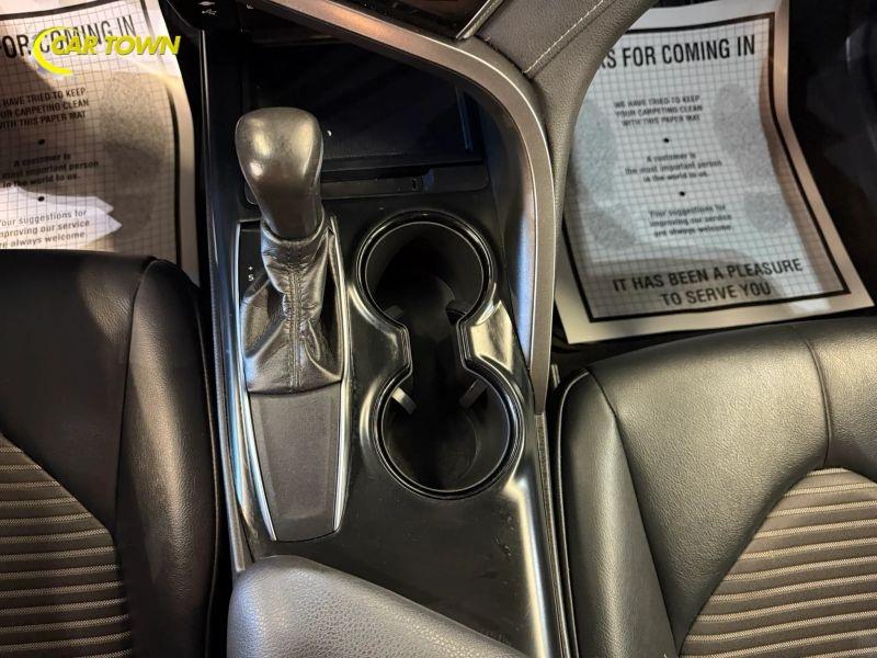 Vehicle photo 22
