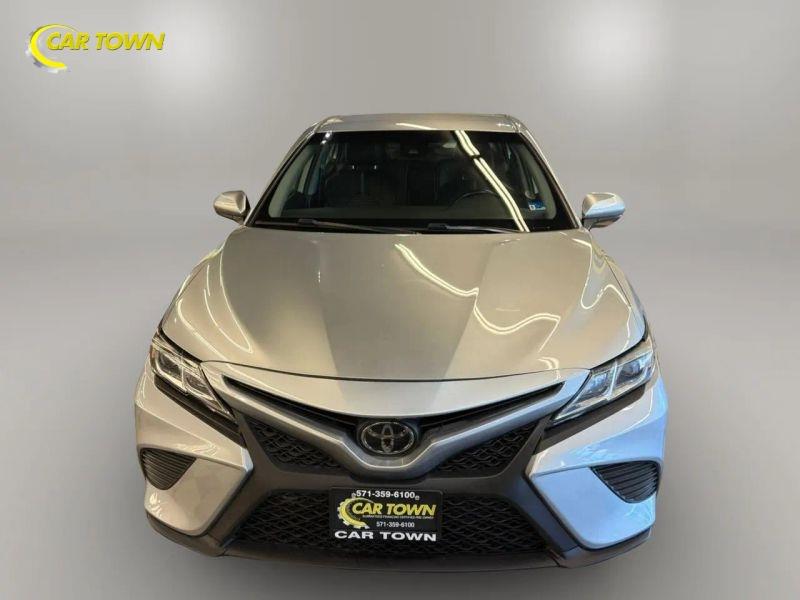 Vehicle photo 3