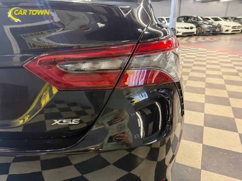 Vehicle photo 33