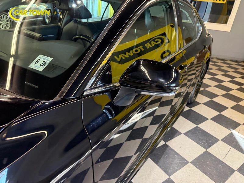 Vehicle photo 36