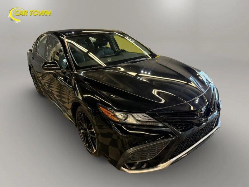 Vehicle photo 5