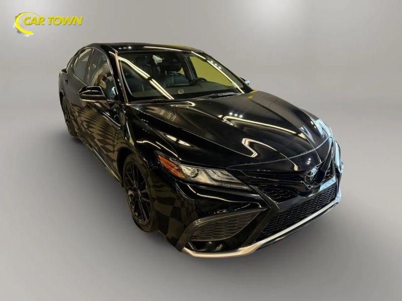 Vehicle photo 7