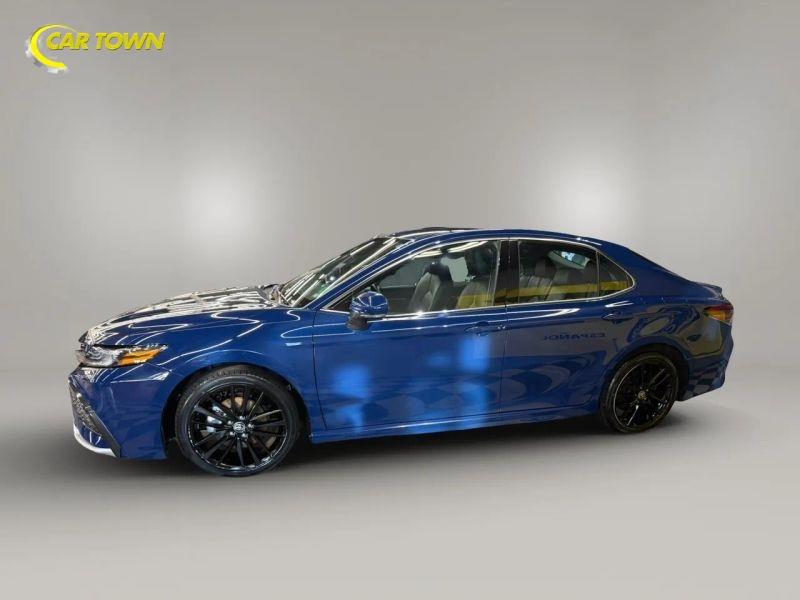 Vehicle photo 14