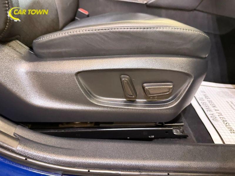 Vehicle photo 27