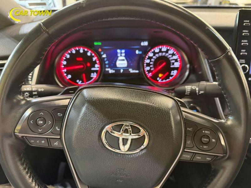 Vehicle photo 40