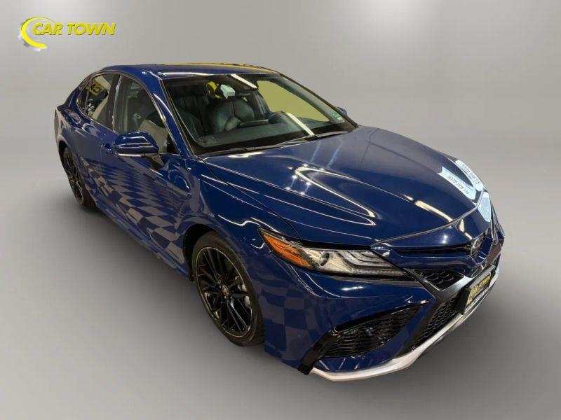 Vehicle photo 5