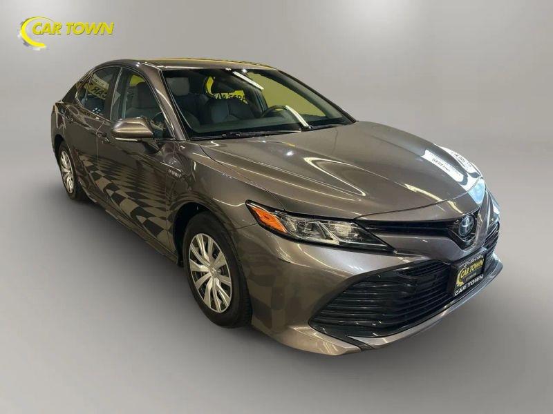 Vehicle photo 5