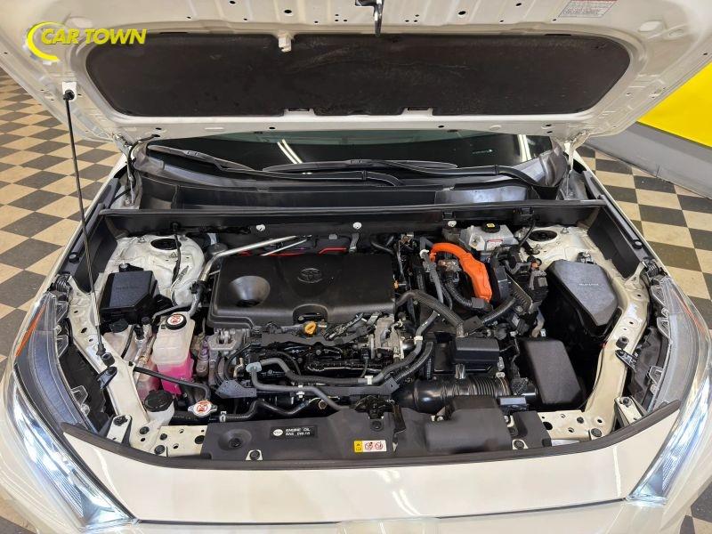 Vehicle photo 36