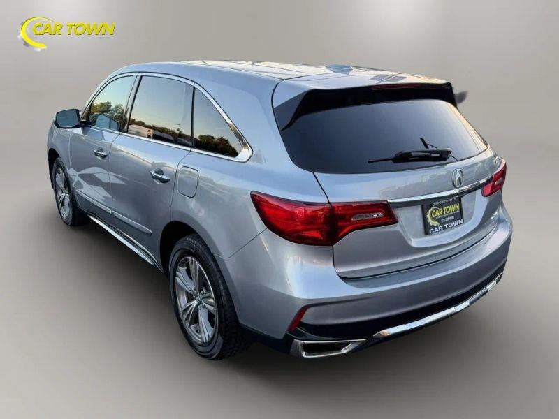 Vehicle photo 12