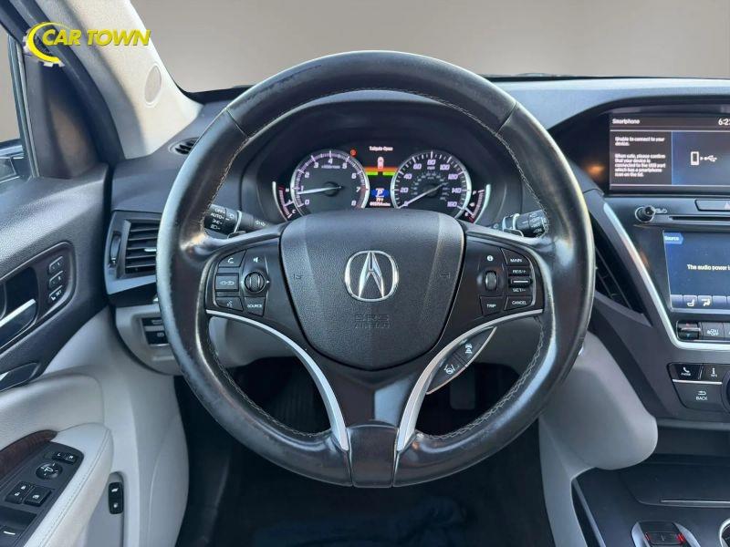 Vehicle photo 28