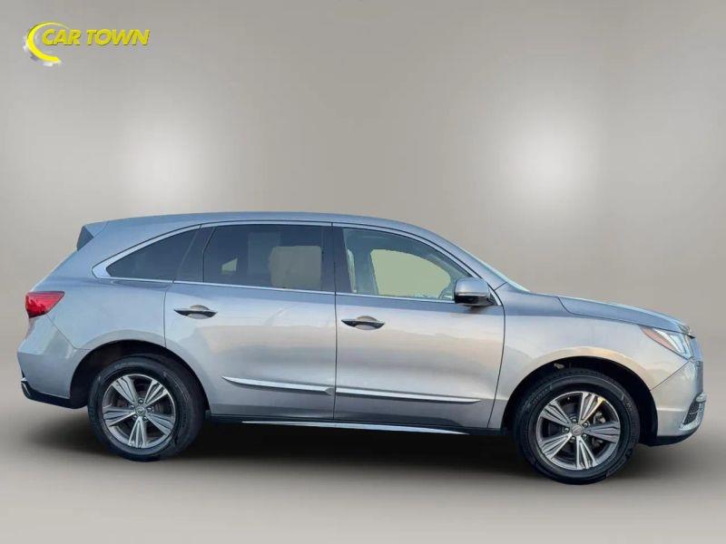 Vehicle photo 7