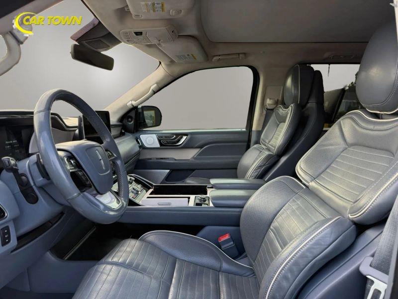 Vehicle photo 18