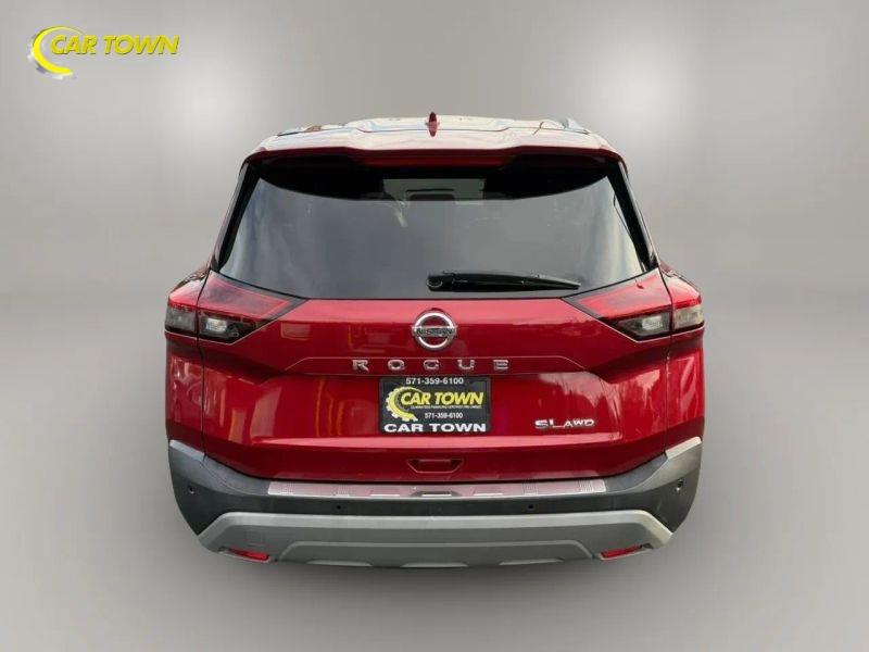 Vehicle photo 10