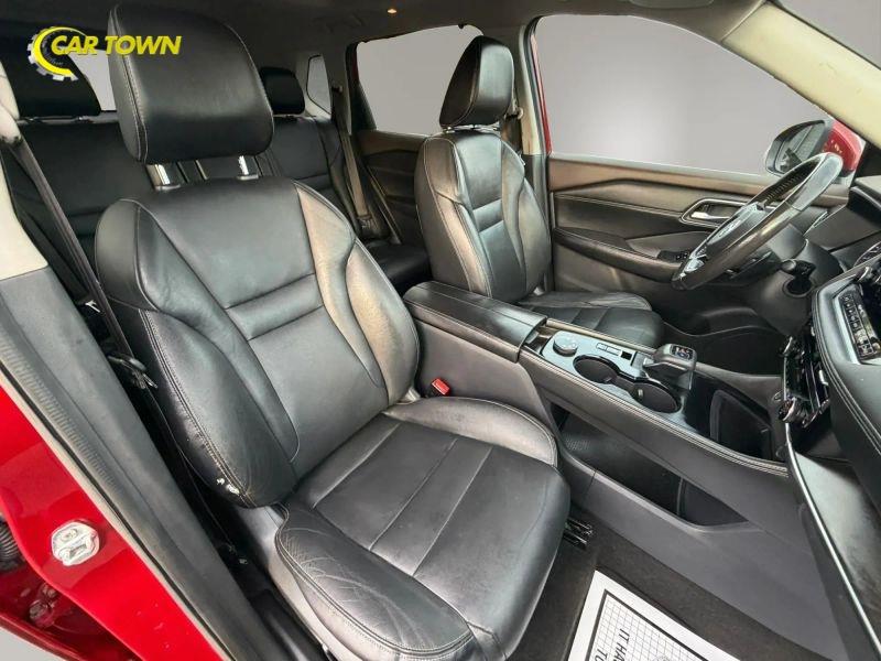 Vehicle photo 19