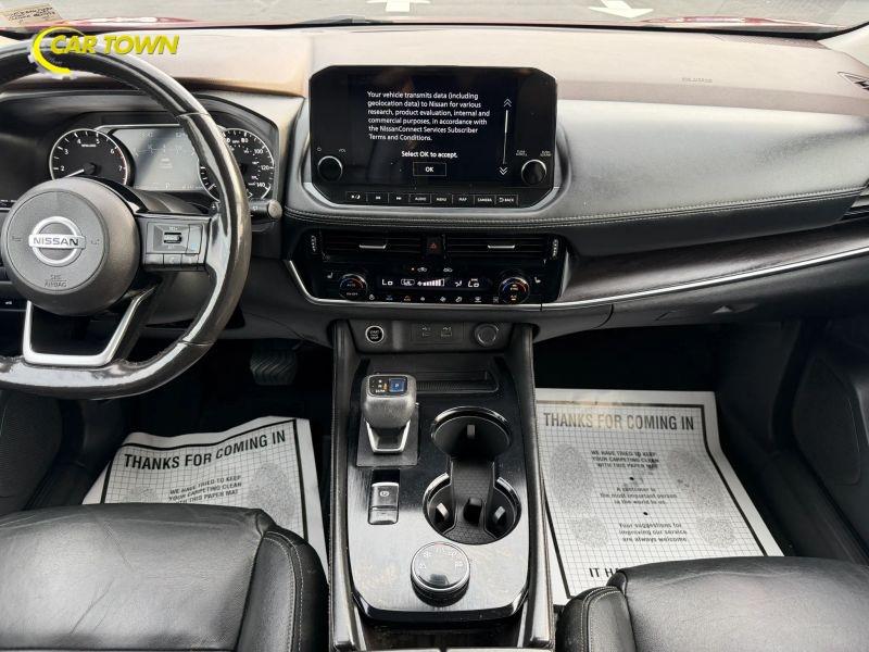 Vehicle photo 32