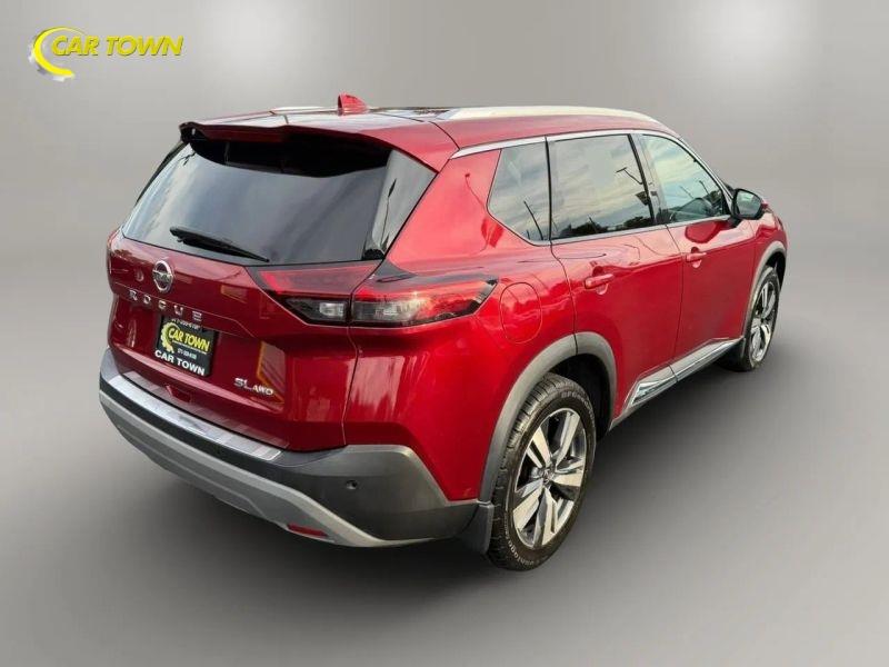 Vehicle photo 8