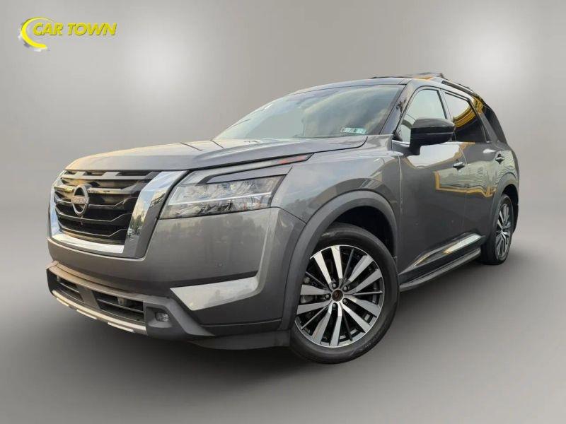 Vehicle photo 2