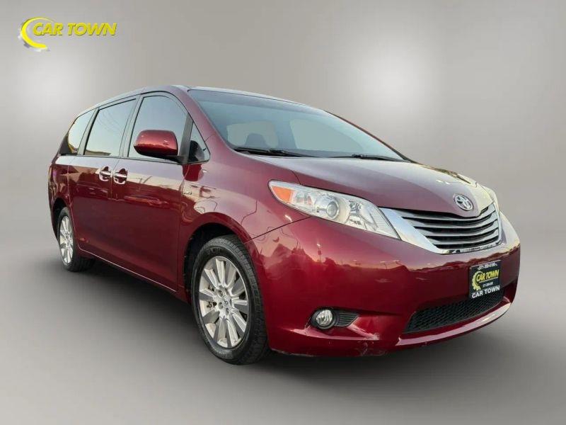 Vehicle photo 6