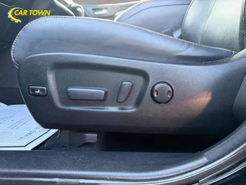 Vehicle photo 16