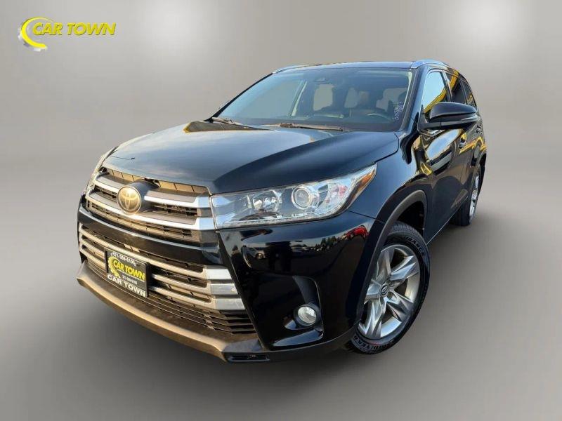 Vehicle photo 2
