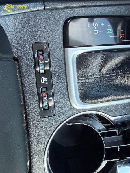 Vehicle photo 20