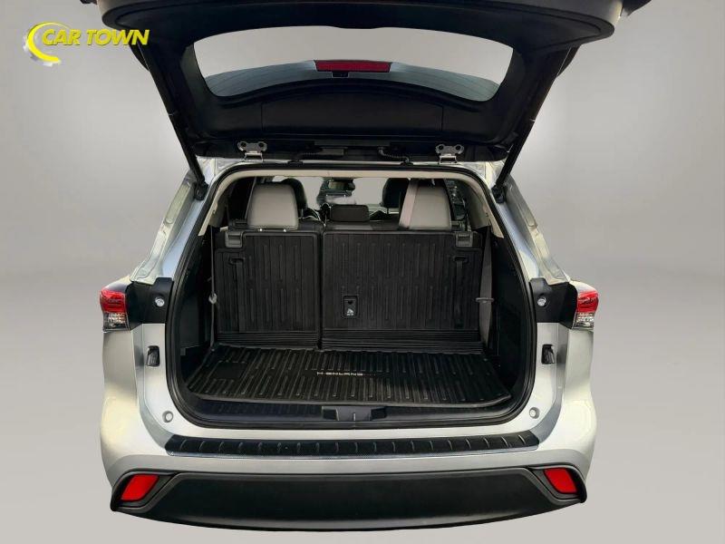 Vehicle photo 38