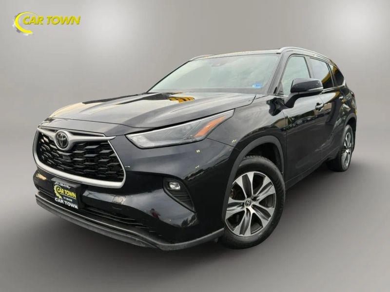 Vehicle photo 2