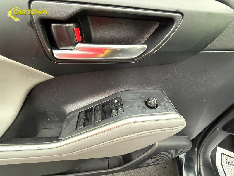 Vehicle photo 20