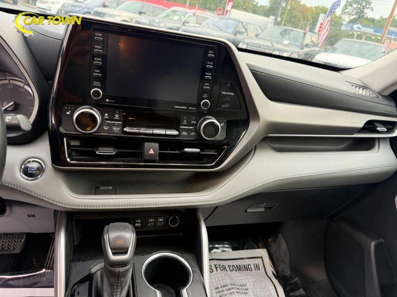Vehicle photo 27