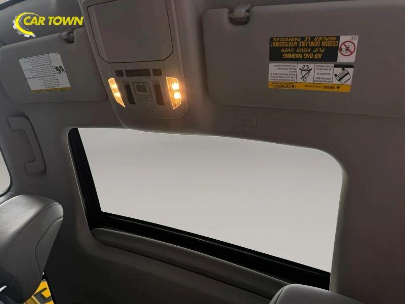 Vehicle photo 31