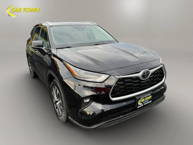 Vehicle photo 5