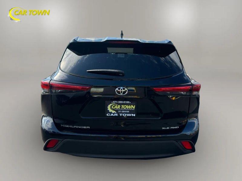 Vehicle photo 10