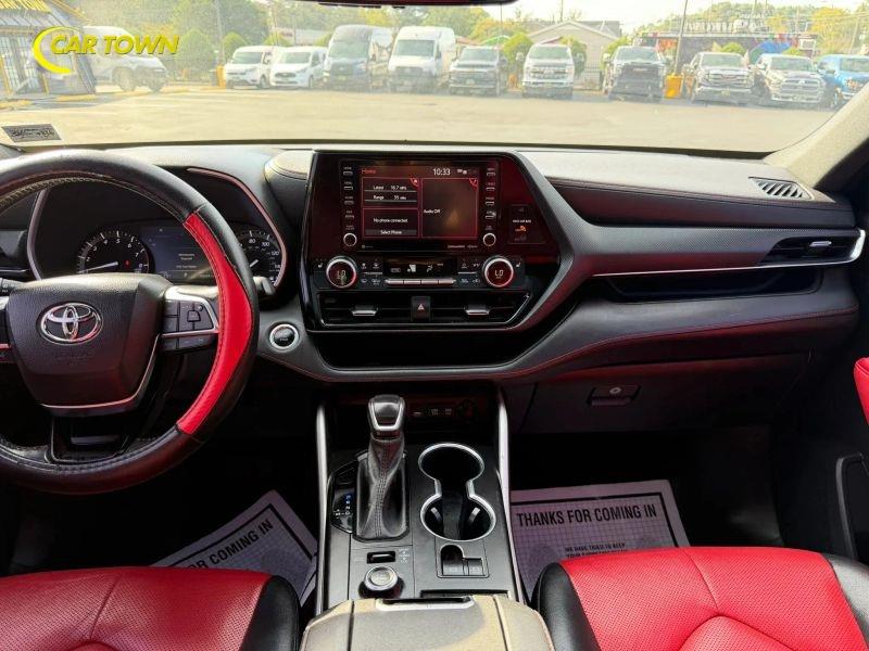 Vehicle photo 34