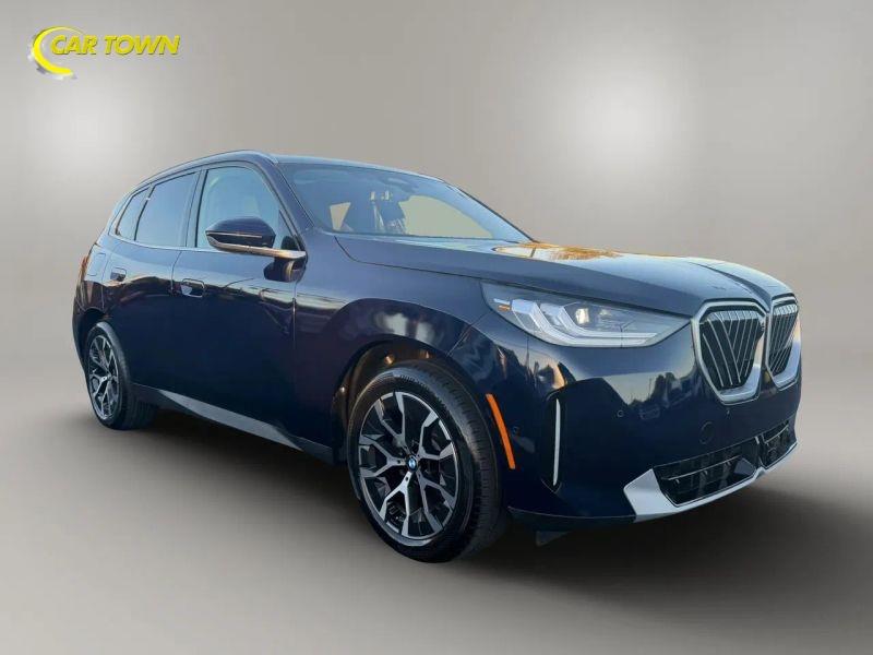 Vehicle photo 6