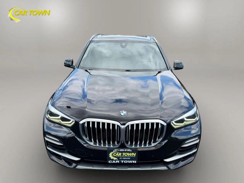 Vehicle photo 3
