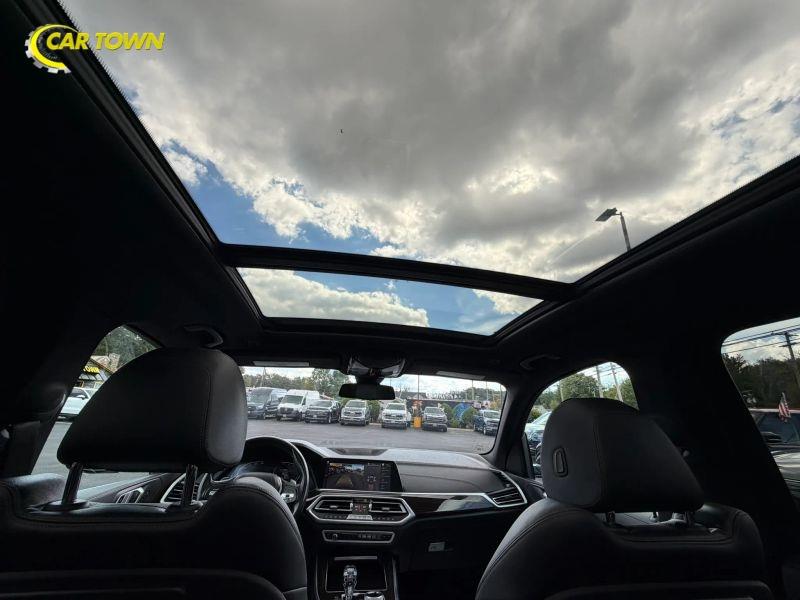 Vehicle photo 34