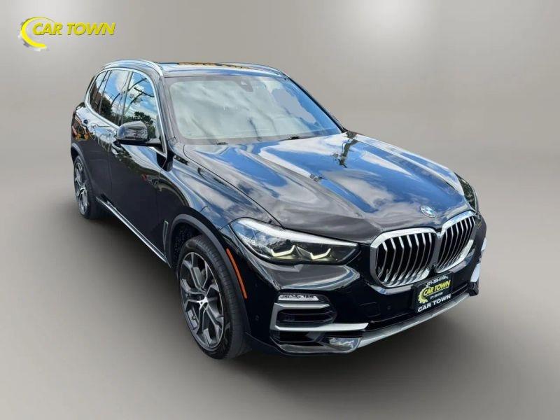 Vehicle photo 5