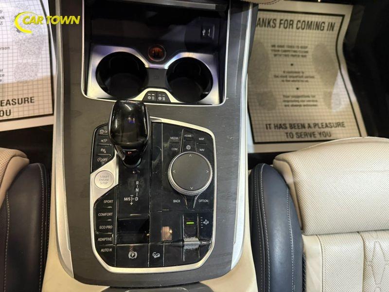 Vehicle photo 20