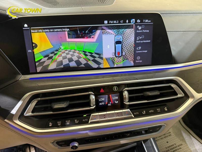 Vehicle photo 40