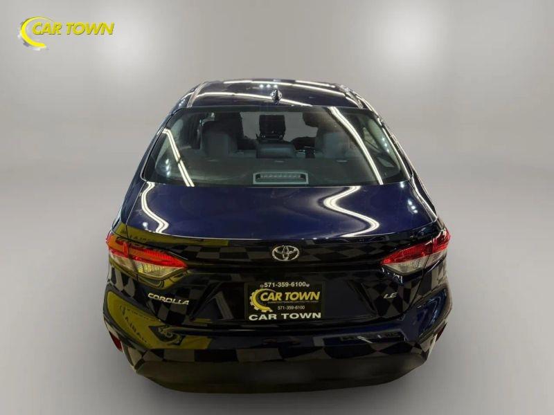 Vehicle photo 10