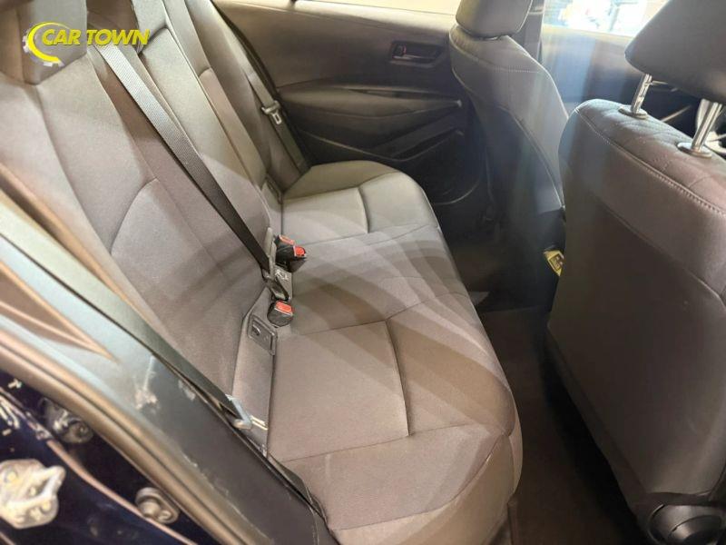 Vehicle photo 27